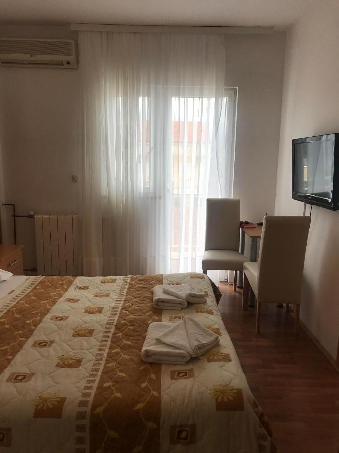 Cosy Sun-Splashed Bedroom - Pansion Hajduk Korčula Buitenkant foto